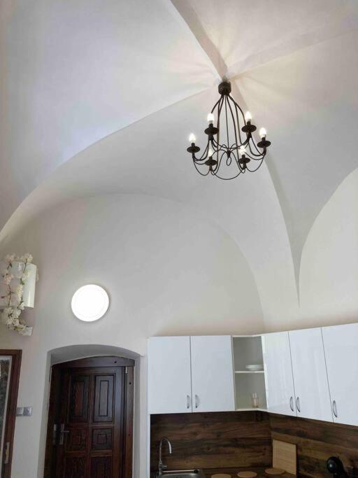 Studio In Gothic House, 50M To The Old Town Square Praga Zewnętrze zdjęcie