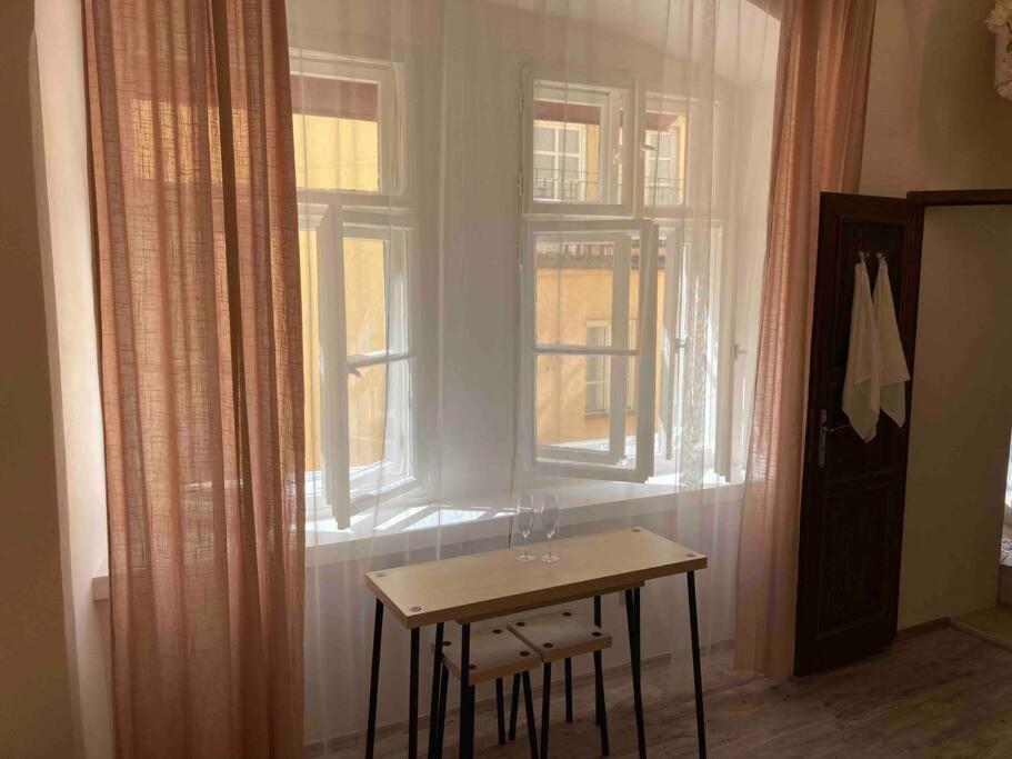 Studio In Gothic House, 50M To The Old Town Square Praga Zewnętrze zdjęcie